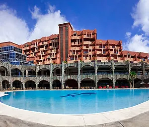 World Hotell
